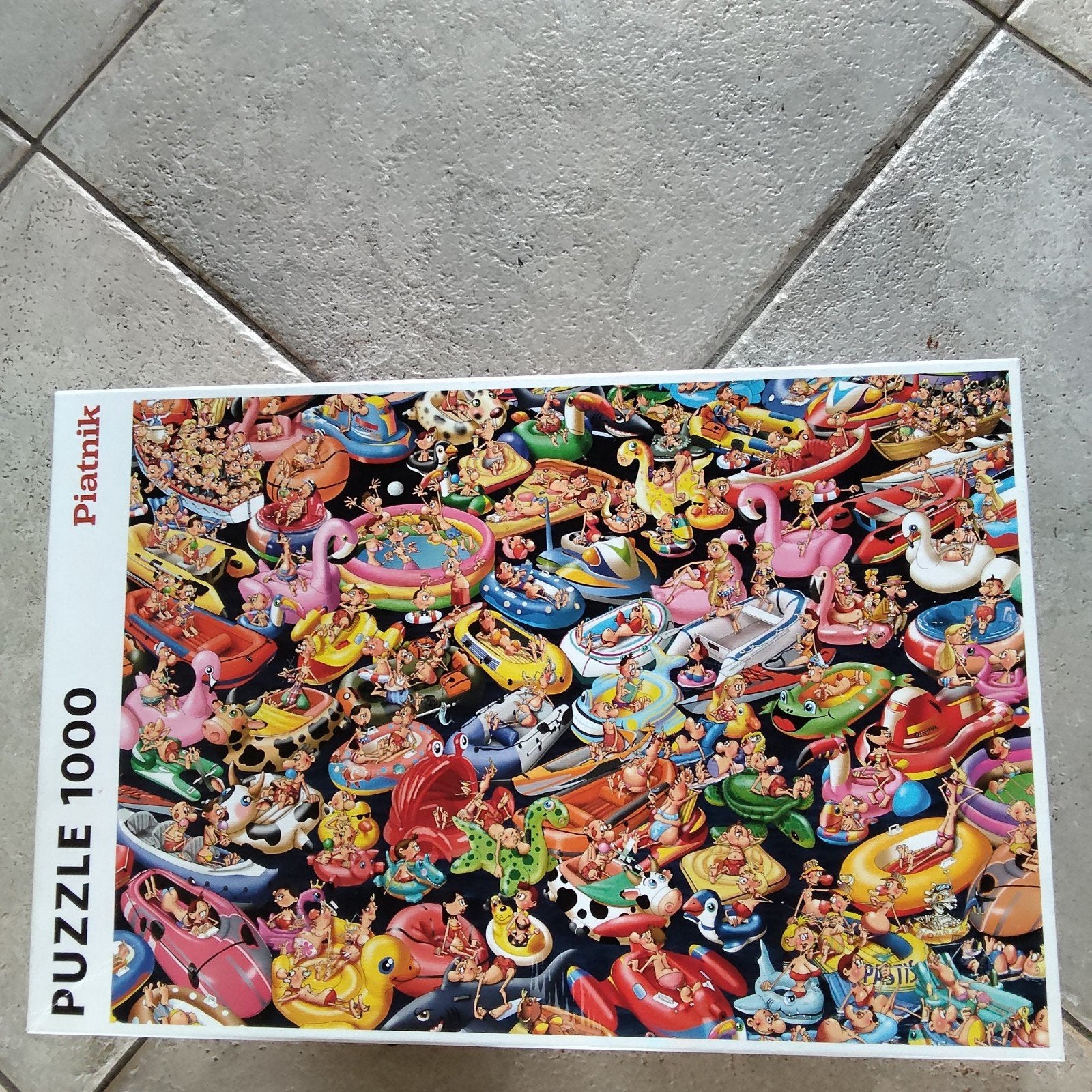 piatnik puzzel floating around, Hobby en Vrije tijd, Ophalen of Verzenden, 500 t/m 1500 stukjes, Zo goed als nieuw, Legpuzzel
