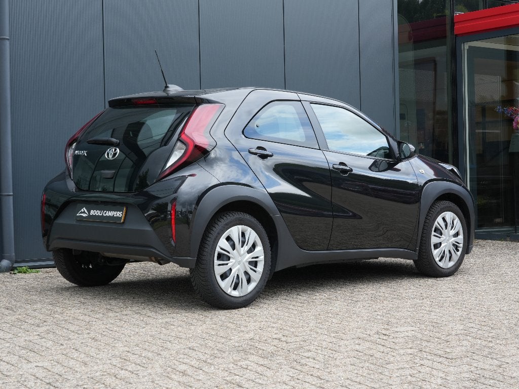 Toyota Aygo | Adaptive Cruise | Camera | Apple Carplay, Stof, 920 kg, Zwart, Origineel Nederlands