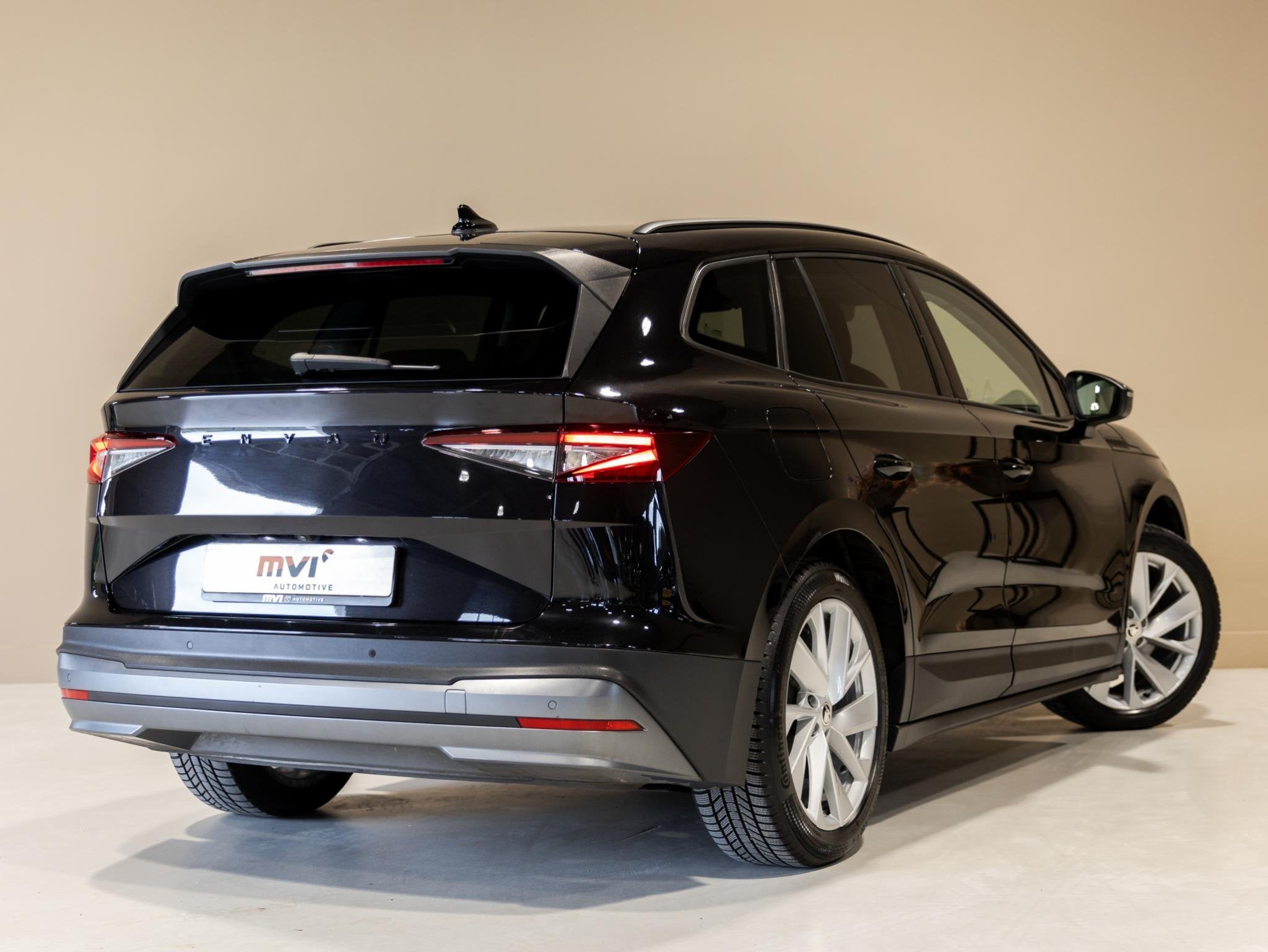 Skoda Enyaq iV 60 SOH 91% / 180pk / Panorama dak / Trekhaak, Auto's, Automaat, Achterwielaandrijving, Gebruikt, 179 pk