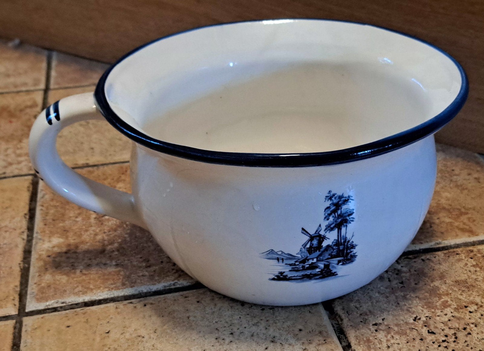 Antieke Handwerk Delftse Kamerpot met Molen Decoratie, Ophalen of Verzenden