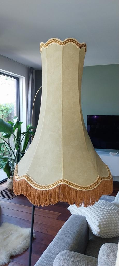 Vintage lampenkap met franjes - Hoogte 60 cm, Ophalen, Gebruikt, Vintage, Klassiek, 50 cm of meer