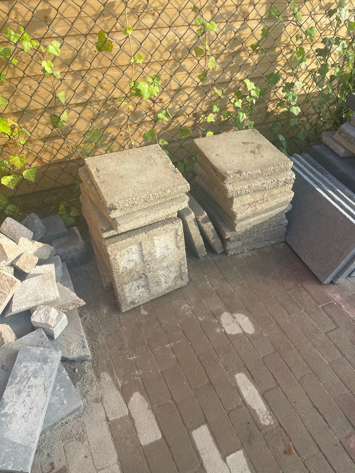 Gratis gebruikte tegels, Tuin en Terras, Tegels en Klinkers, Ophalen, Gebruikt, Minder dan 5 m², Beton