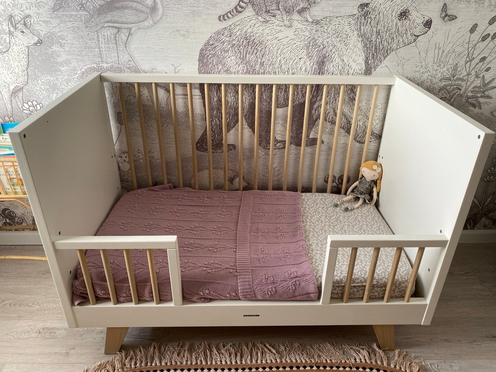 Kidsmill Ledikant/Kleuterbed 60x120cm - Wit/Hout, Huis en Inrichting, Slaapkamer | Bedden, Ophalen, Wit, 190 cm of minder, Hout