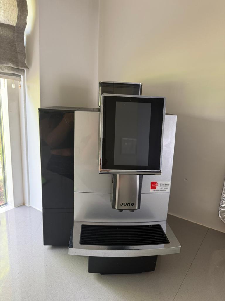 Juno, Witgoed en Apparatuur, 10 kopjes of meer, Ophalen, Koffiemachine