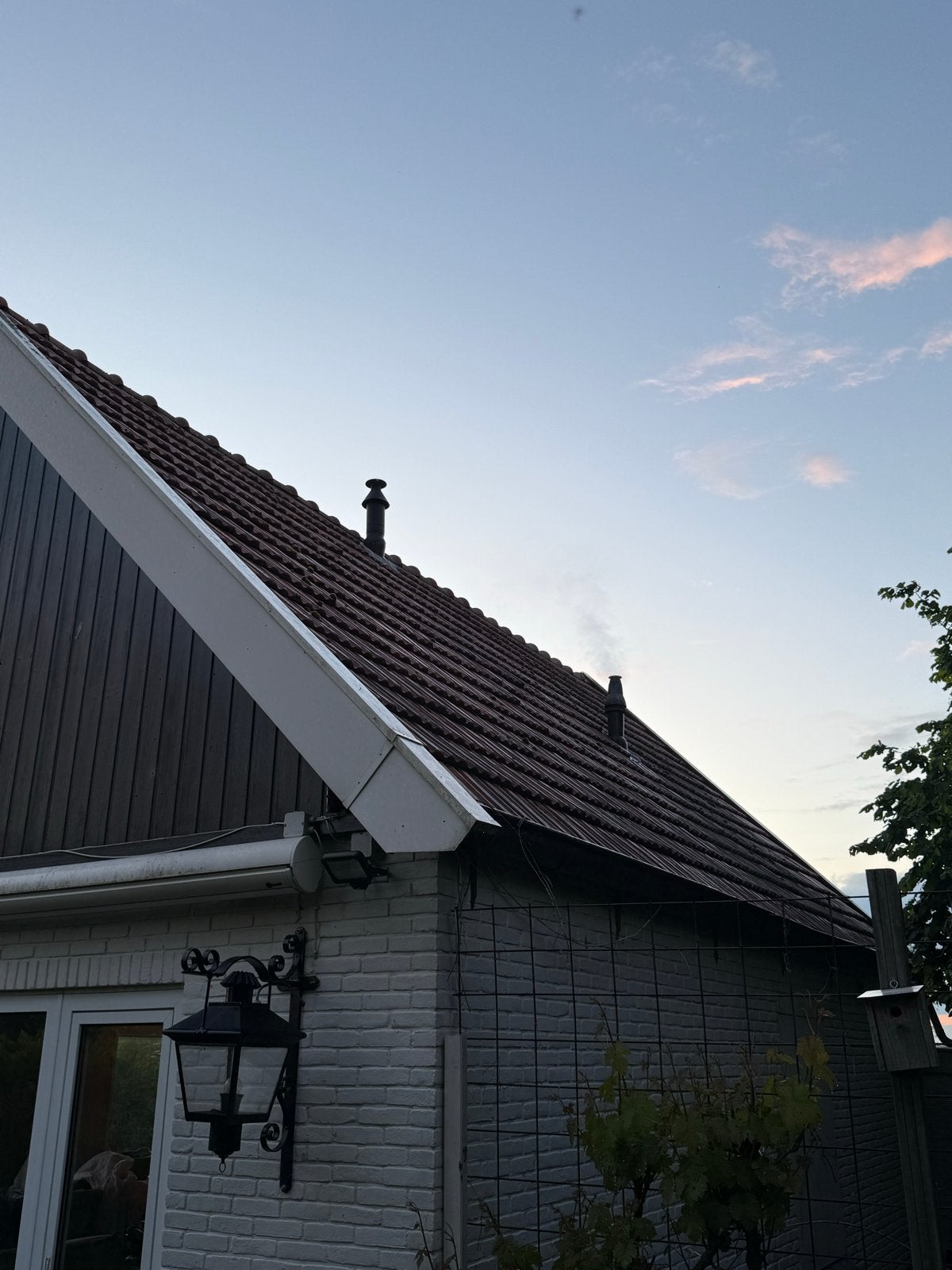 Rond 150m2 gebruikte dakpannen - zelf demonteren, Doe-het-zelf en Verbouw, Ophalen, Gebruikt, Steen of Klei, 15 m² of meer