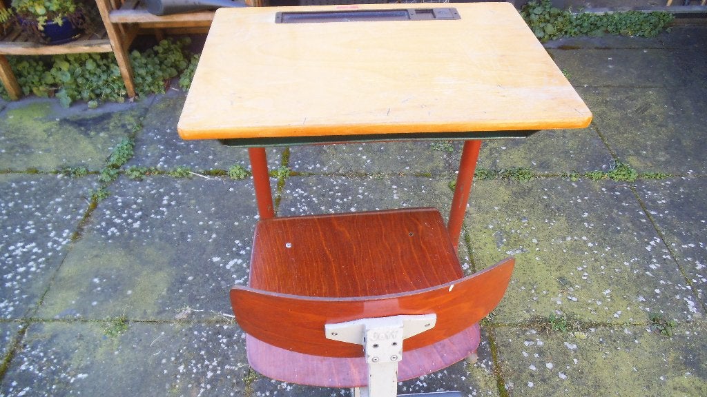 brocante school tafel met stoel, Ophalen, Gebruikt, Tafel(s) en Stoel(en)