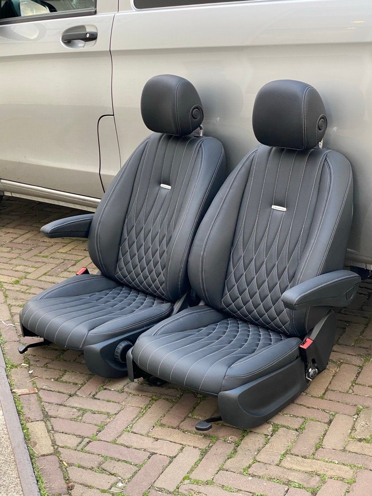 Mercedes Vito W447 leren stoelen + achterbank dubbele cabine, Ophalen, Mercedes-Benz, Nieuw, Info@scooterseats.nl