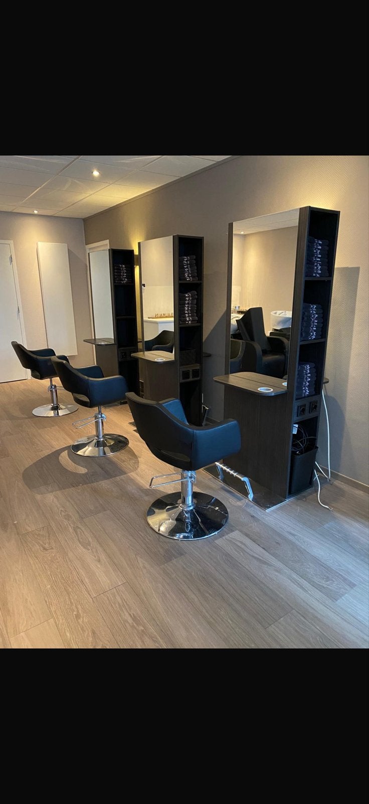 Complete inventaris kapsalon/schoonheidssalon, Receptie of Entree, Ophalen, Gebruikt, Complete inventaris