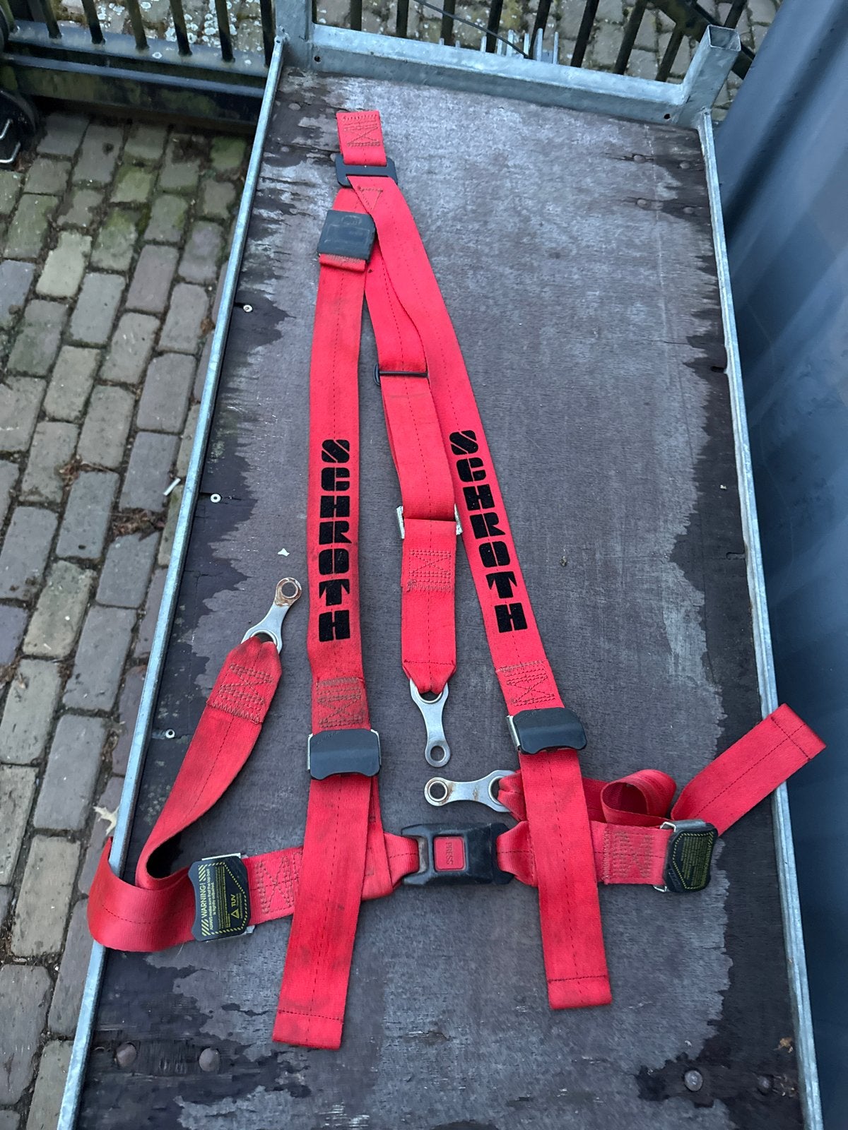 Rode 3 punts racegordel - Schroth, Auto diversen, Ophalen, Gebruikt