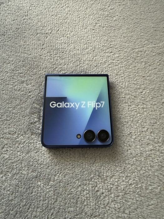 Samsung Galaxy Z Flip 7 – 256GB – Zwart (Black) + Hoesje, Telecommunicatie, Ophalen, Zwart, Touchscreen, Zonder simlock
