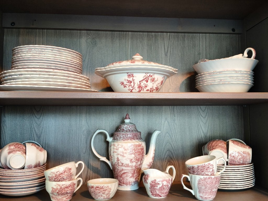 Servies, Huis en Inrichting, Ophalen, Overige merken, Zo goed als nieuw, Compleet servies