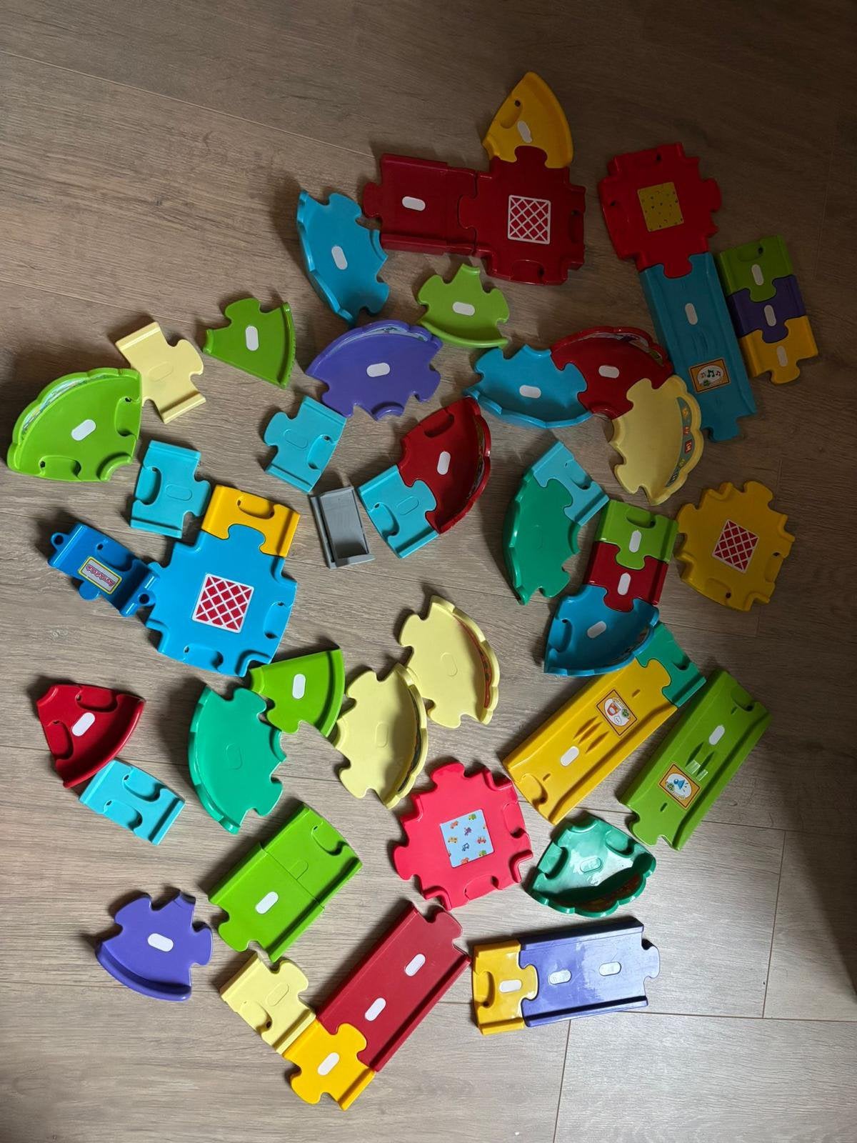VTech Toet Toet Wegdelen, 50 stuks, Ophalen of Verzenden, Zo goed als nieuw, 2 tot 4 jaar