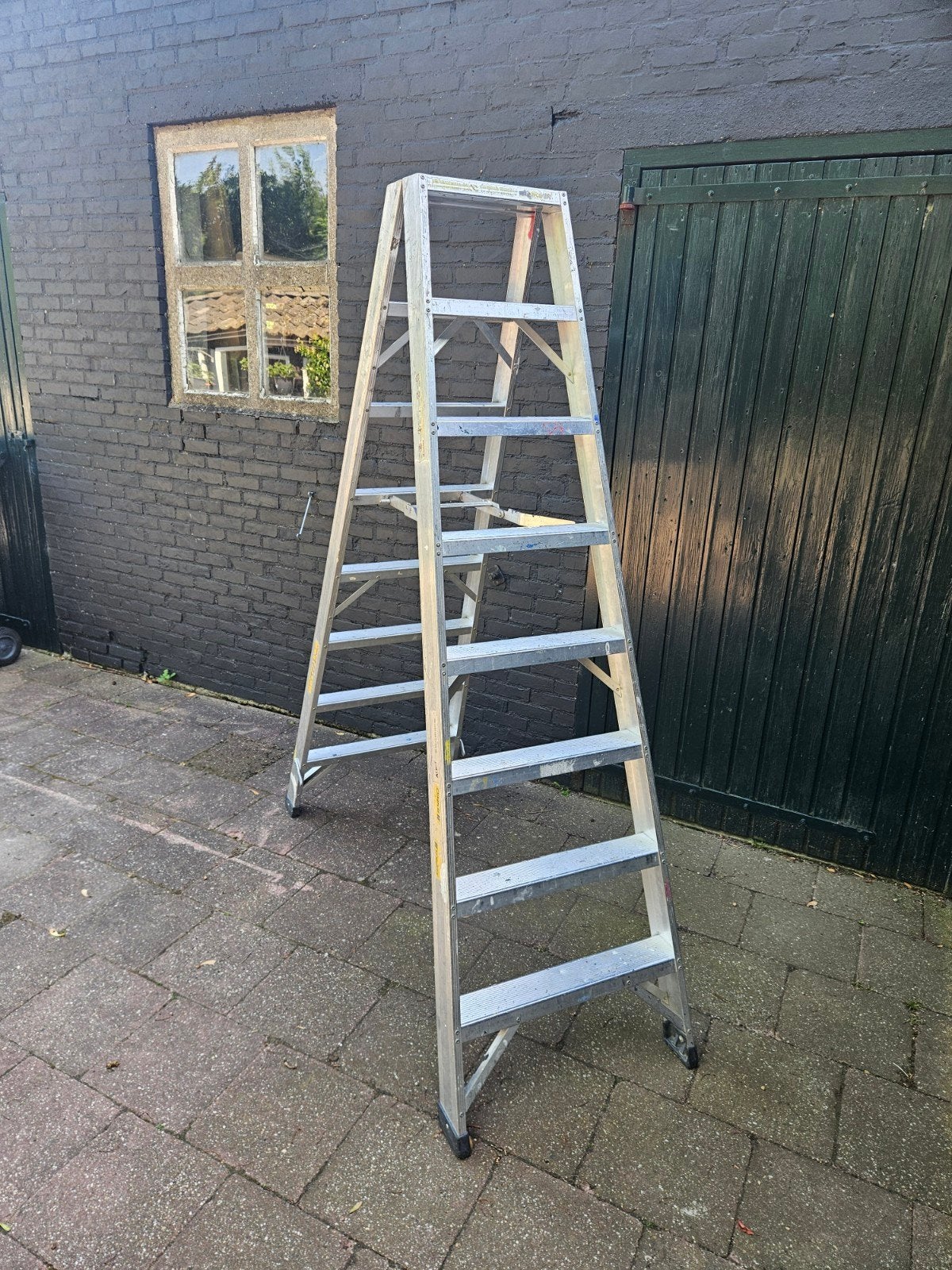 Dirks dubbele trap 2x8 treden, Ophalen, Gebruikt