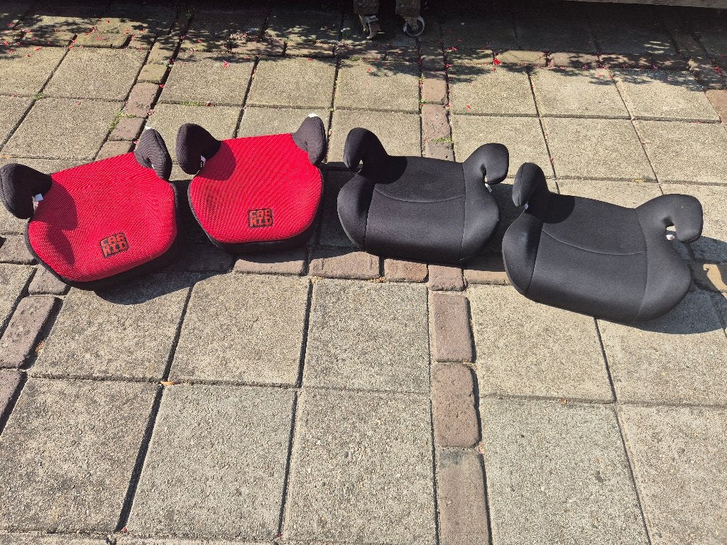 stoelverhoger auto, Kinderen en Baby's, Autostoeltjes, Overige methoden, 15 t/m 36 kg, Zijbescherming, Zo goed als nieuw