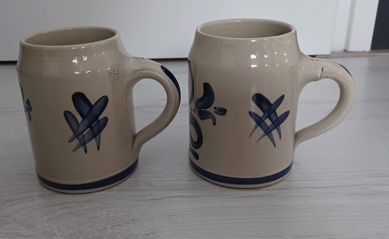 2 Delftsblauwe bierpullen, Ophalen, Porselein