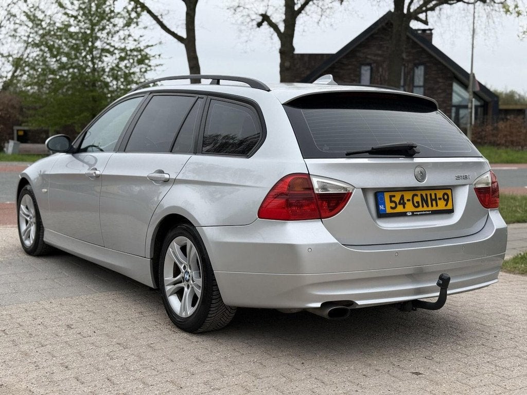 BMW 3-serie Touring 318i Business Line Automaat Airco Cruise, Auto's, BMW, Automaat, 1435 kg, Origineel Nederlands, 1400 kg