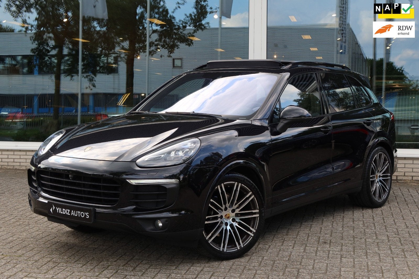 Porsche Cayenne 3.0 S E-Hybrid GTS Pakket|Pano|Trekhaak|360|, Automaat, Cayenne, Gebruikt, 2995 cc