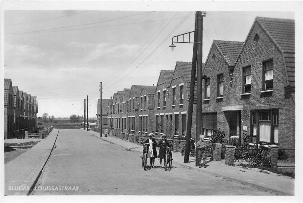388-226-039 Sluiskil Louissastraat, Verzamelen, Ansichtkaarten | Nederland, Verzenden, Voor 1920, Zeeland