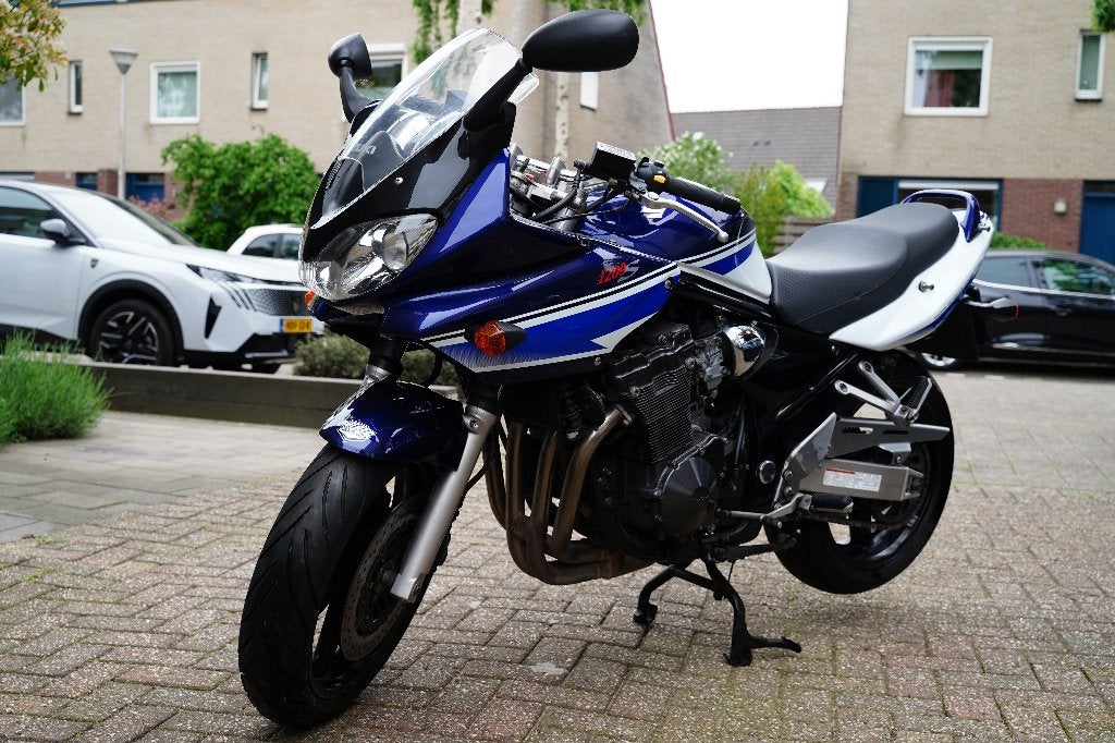 Te koop: Speciale uitvoering van Suzuki Bandit 1200 S, Motoren, Sportuitlaat, 4 cilinders, Motorrijbewijs A, Gebruikt