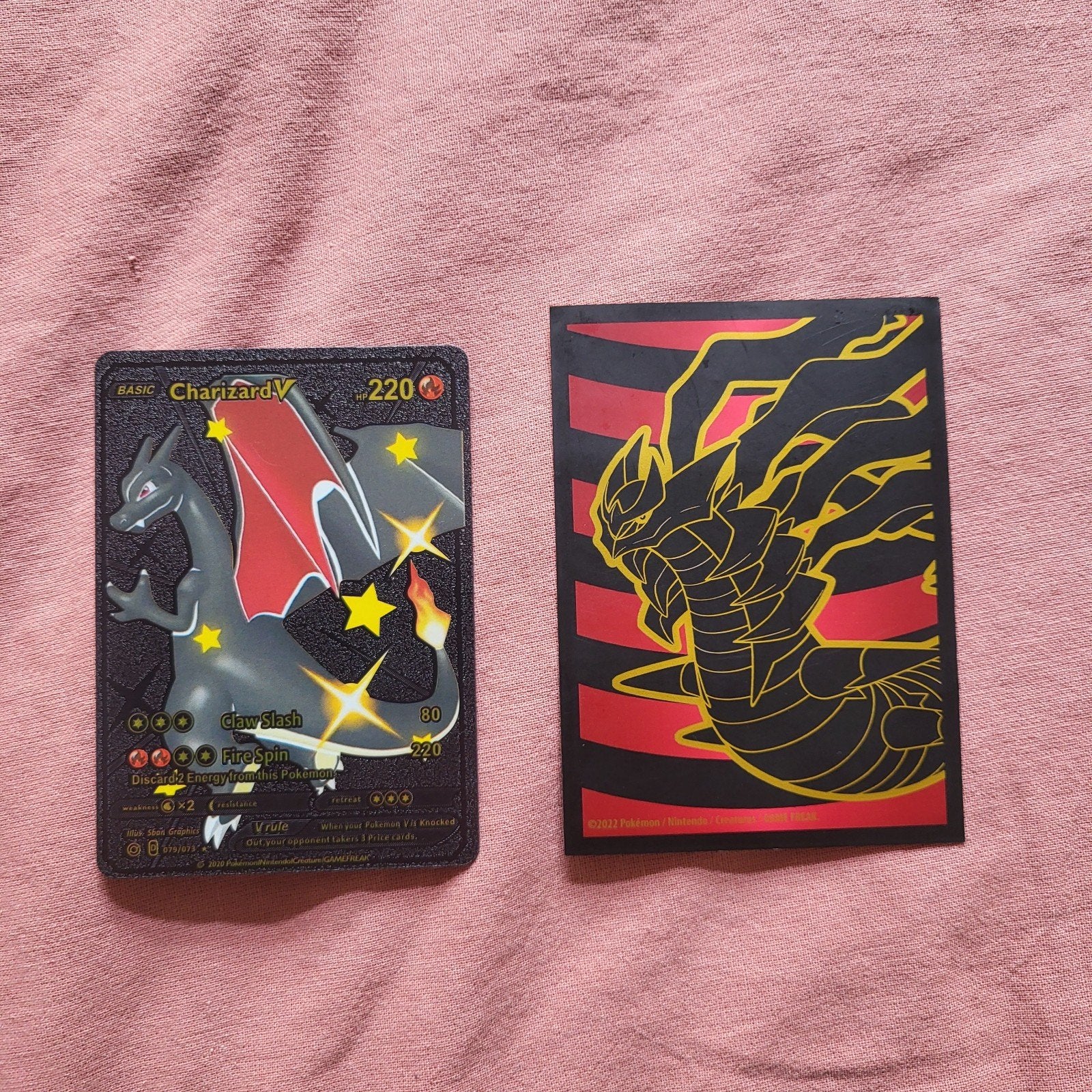 Pokemon kaart Charizard V, Ophalen, Zo goed als nieuw