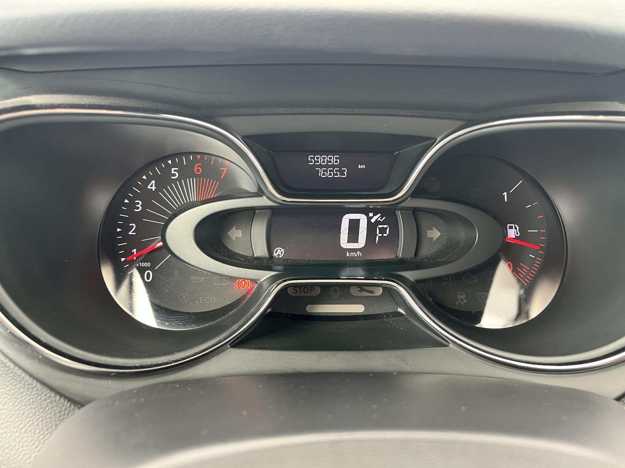 Foto 29 van Renault Captur 1.2 TCe Xmod Clima, cruise, stoelverwarming,