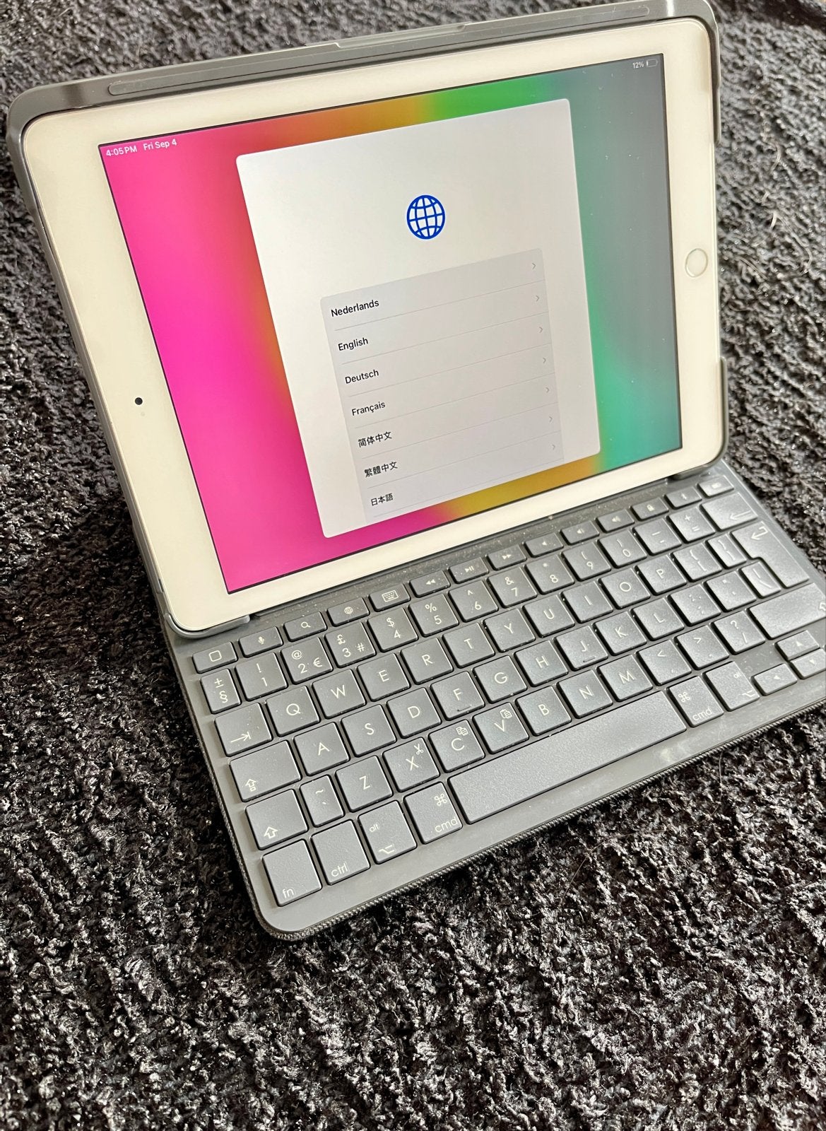 Foto 3 van iPad (6e generatie) Wi-Fi + Cellular (meer stuks aanwezig)
