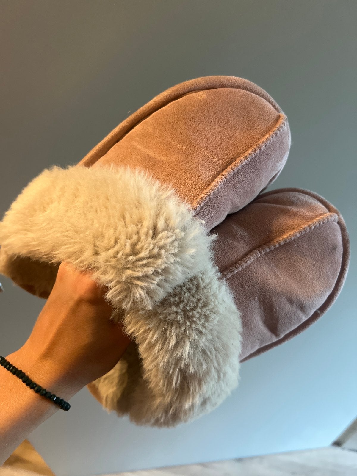 Roze pantoffels met bont - Maat 38, Ophalen, Zo goed als nieuw, Roze, Pantoffels of Sloffen