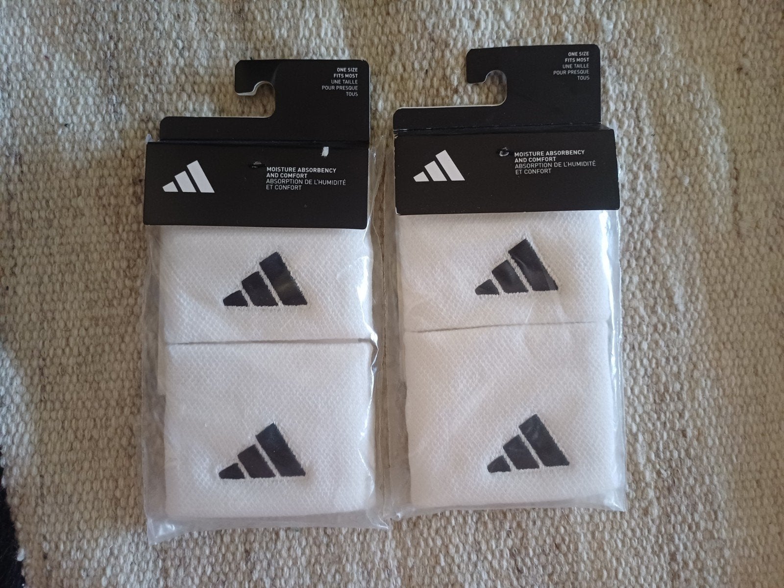 Adidas tennis polsbandjes 1 of 2 verpakkingen nieuw, small, Sport en Fitness, Tennis, Adidas, L00, Overige typen, Nieuw