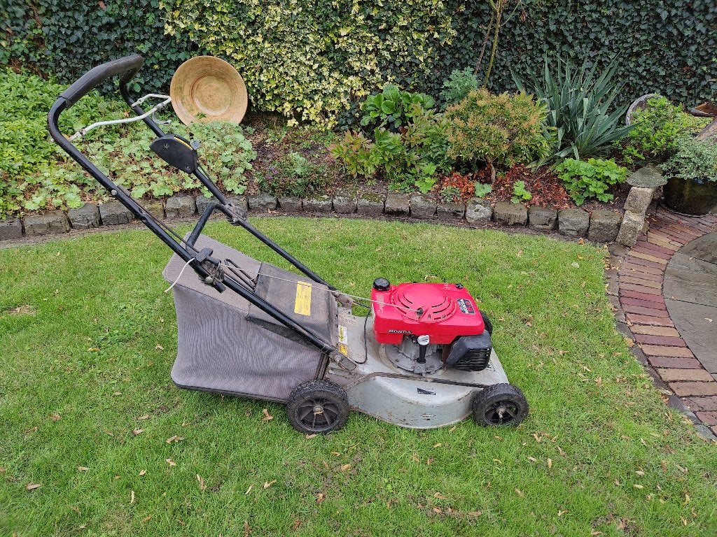 e koop aangeboden: Honda grasmaaier GXV 140, Ophalen, Cirkelmaaier, Honda, Gebruikt