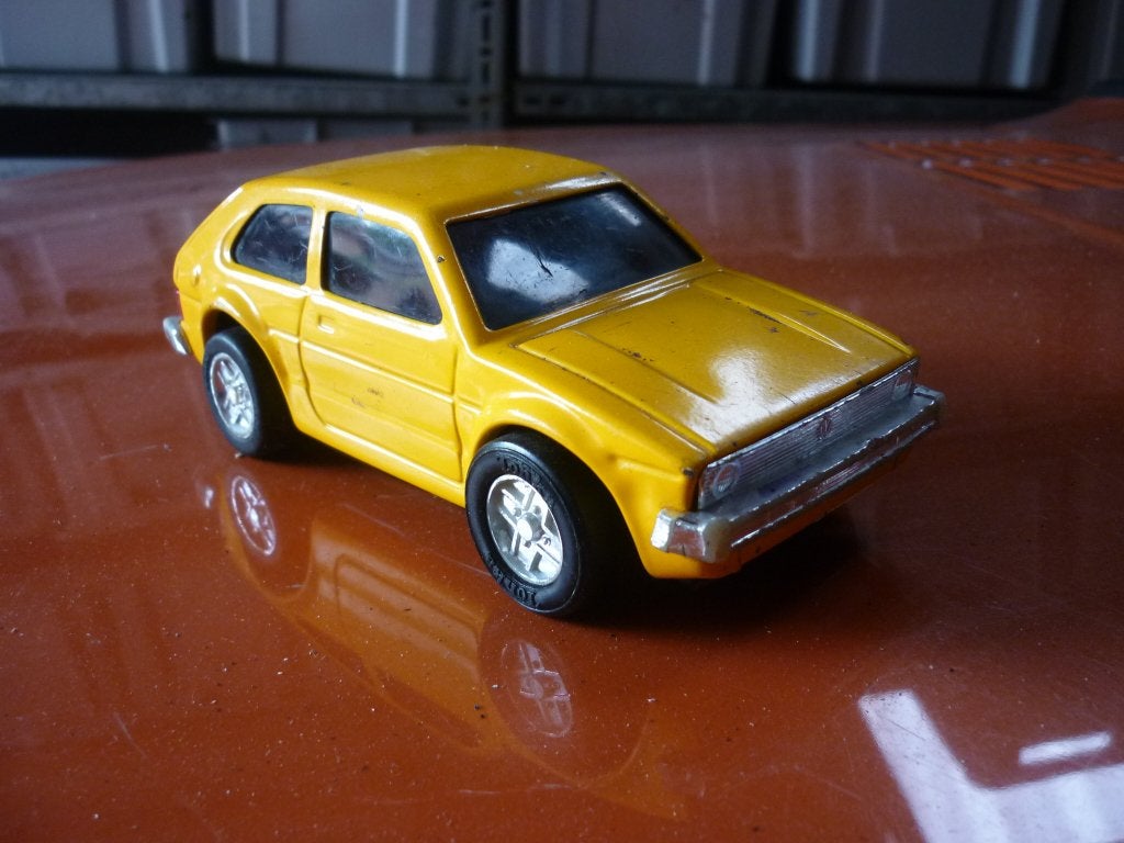 vw golf 1 tonka 1;24 geel, Ophalen of Verzenden, Gebruikt, Overige merken