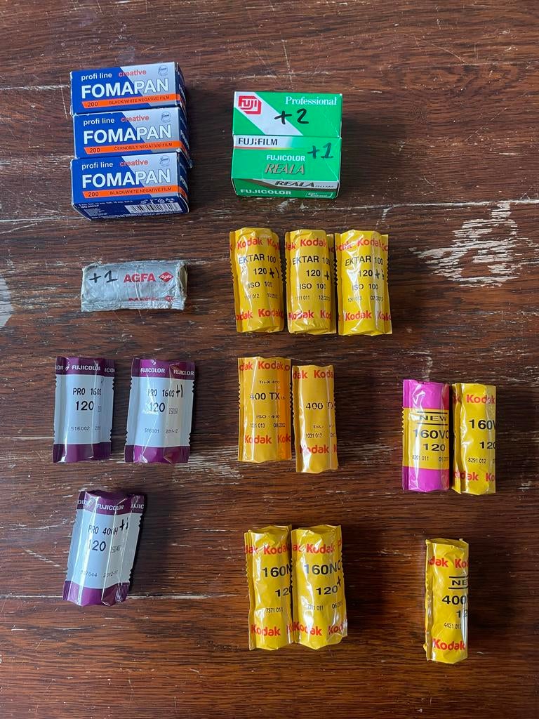 Partij 120mm filmrollen: Kodak, Fuji, Fomapan, Agfa, Ophalen of Verzenden, 16mm film
