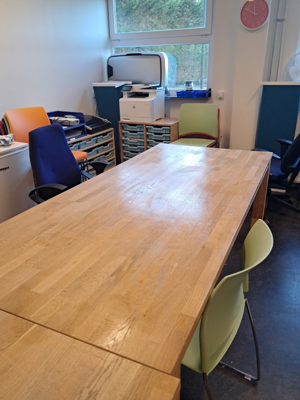 eettafel/vergadertafel, Zo goed als nieuw, Vijf personen of meer, 150 tot 200 cm, Grenenhout