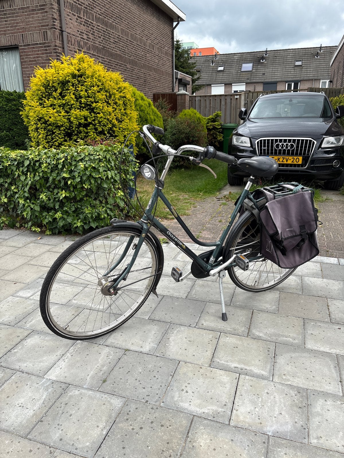 Gazelle damesfiets met lage instap en fietstassen, Ophalen, Velgrem, Gazelle, 53 tot 56 cm