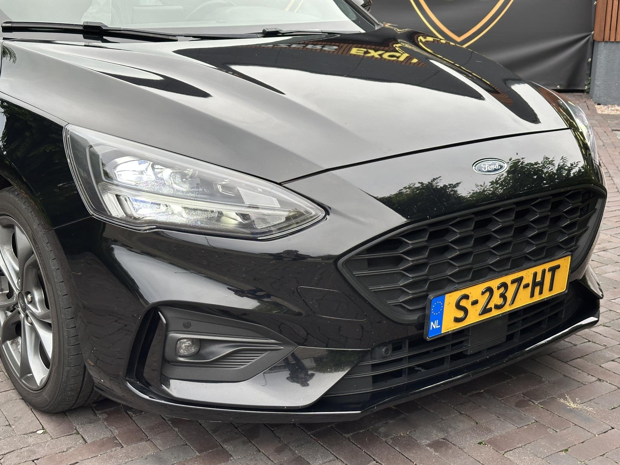 Ford Focus 1.5 EcoBoost ST Line Business Pano Navi Automaat, Stof, Euro 6, Zwart, Bedrijf