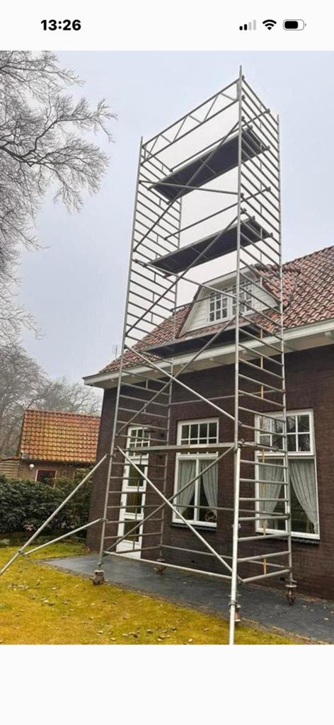Layher rolsteiger met aanhanger, Ophalen, Zo goed als nieuw
