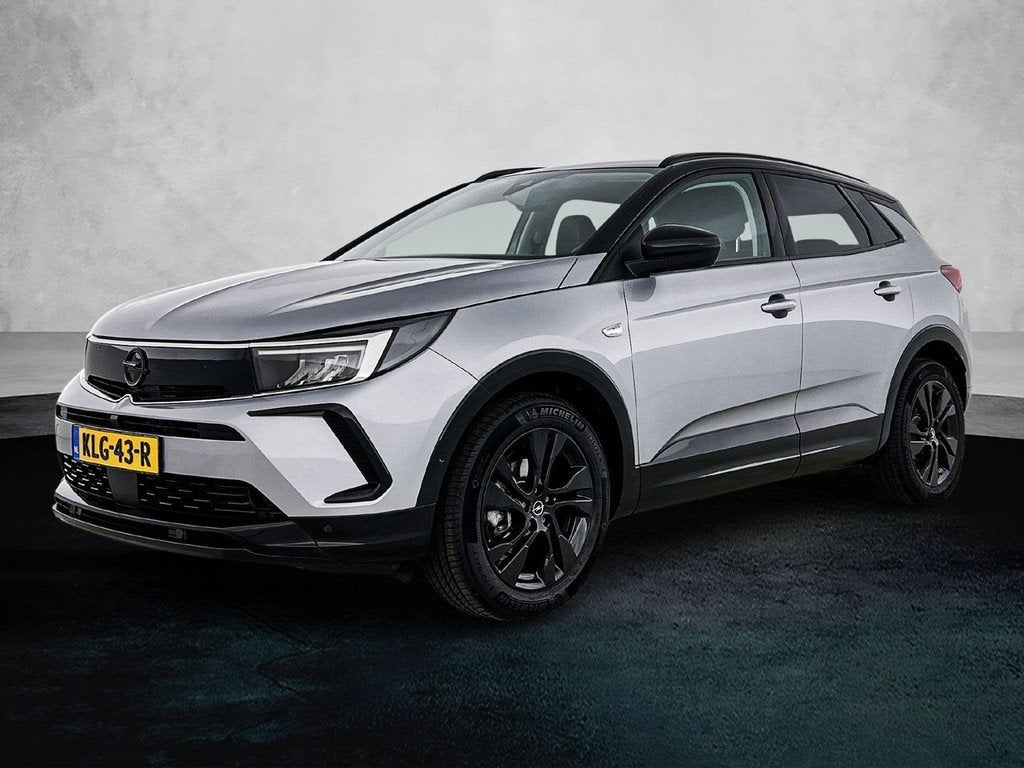 Opel Grandland 1.2 130pk GS Automaat | Navigatie | Adaptieve, Auto's, Opel, 15 km/l, Gebruikt, 1199 cc, Bedrijf