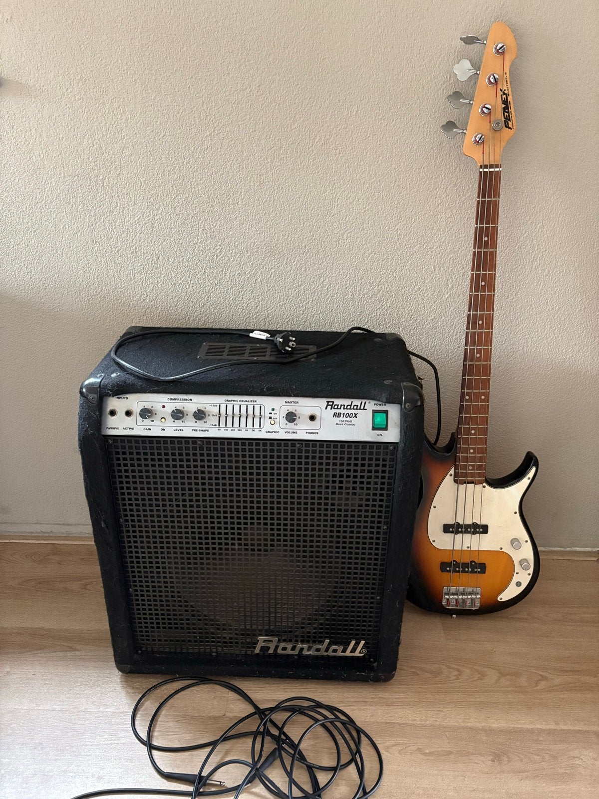Peavey basgitaar met Randall RB100X versterker, Ophalen, Gebruikt, Elektrisch