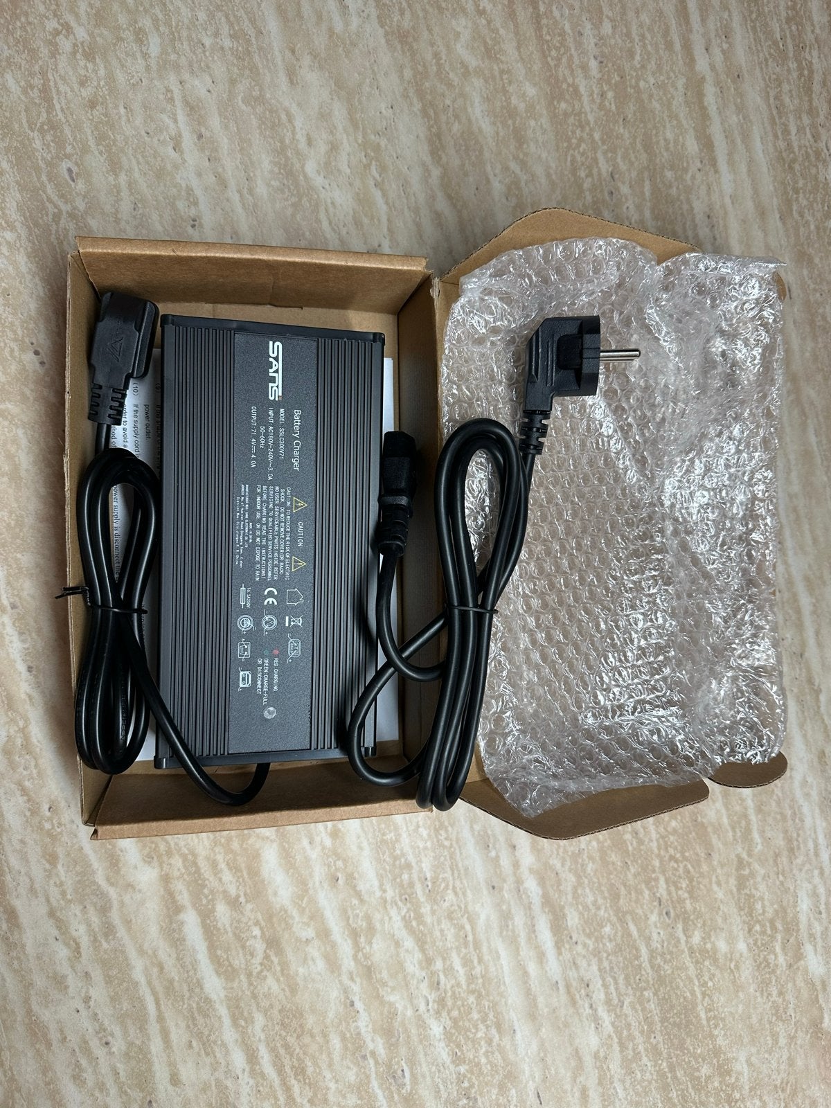 Batterijlader voor elektrische scooter Super Soco, Ophalen of Verzenden, Nieuw, Overige typen, Overige merken