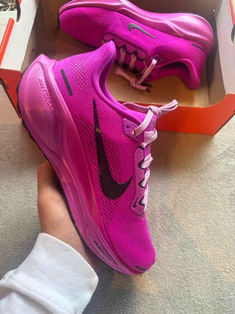Nike air zoom pegasus 41 hyper violet - maat 40,5 - nieuw, J, Nieuw, Ophalen of Verzenden, J