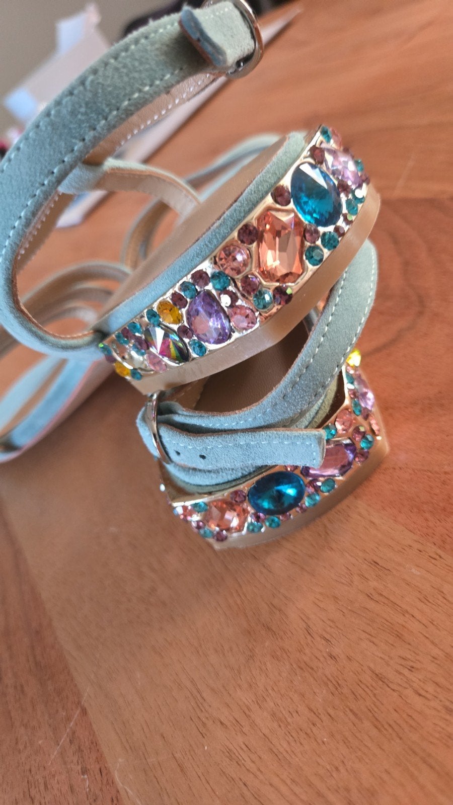 Nieuwe suède sandalen met steentjes - Alma en Pena, Kleding | Dames, Schoenen, Ophalen of Verzenden