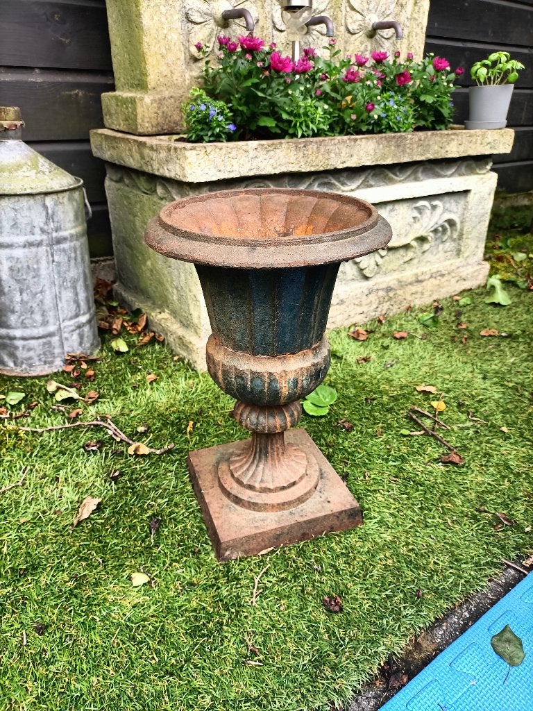 Franse gietijzeren tuinvaas, Tuin en Terras, Tuinvazen, Ophalen, Gebruikt