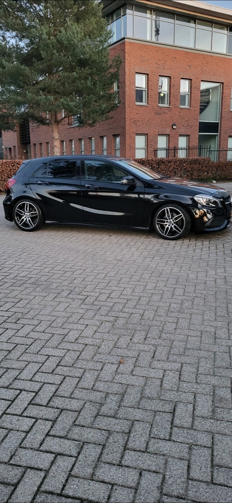 Mercedes-Benz A-Klasse A160 1.6 75KW 2017 Zwart, Voorwielaandrijving, 4 cilinders, Zwart, Handgeschakeld
