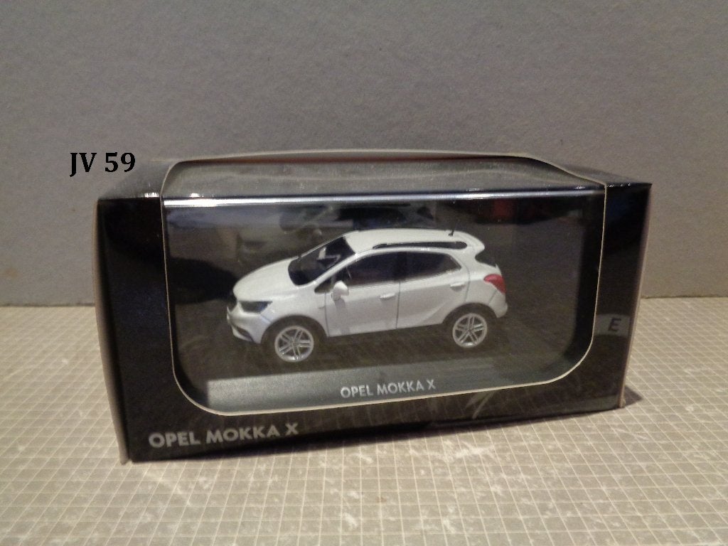 Iscale opel mokka, Ophalen of Verzenden, Zo goed als nieuw, Auto, Overige merken