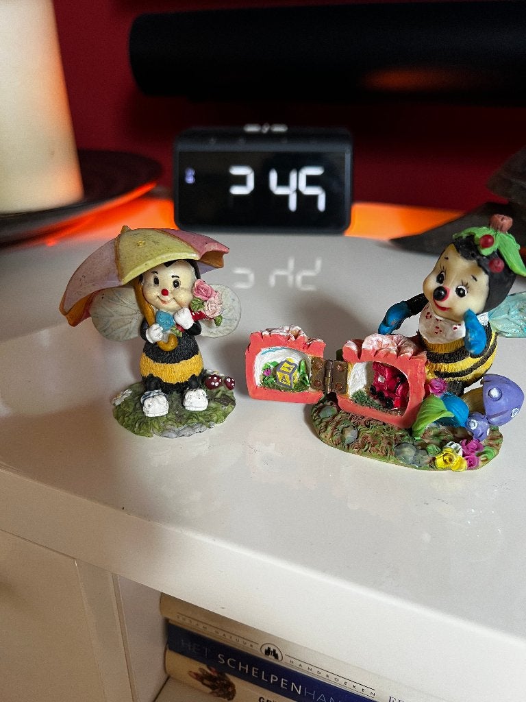 2 kleine bijtjes, Ophalen, Zo goed als nieuw
