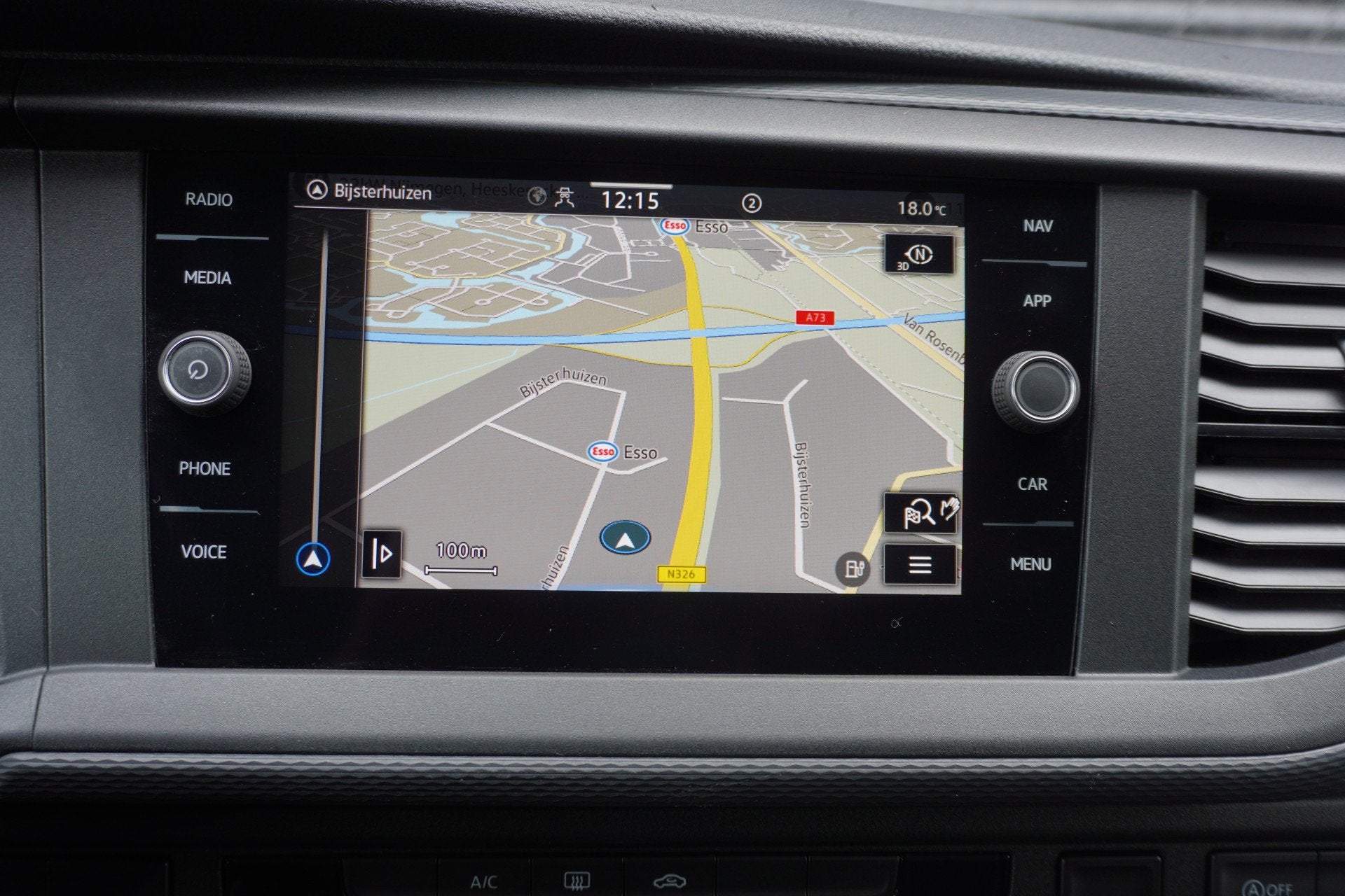 Volkswagen Transporter 110pk L2H1 Navigatie Achterdeuren App, Auto's, Voorwielaandrijving, Gebruikt, Euro 6, 4 cilinders