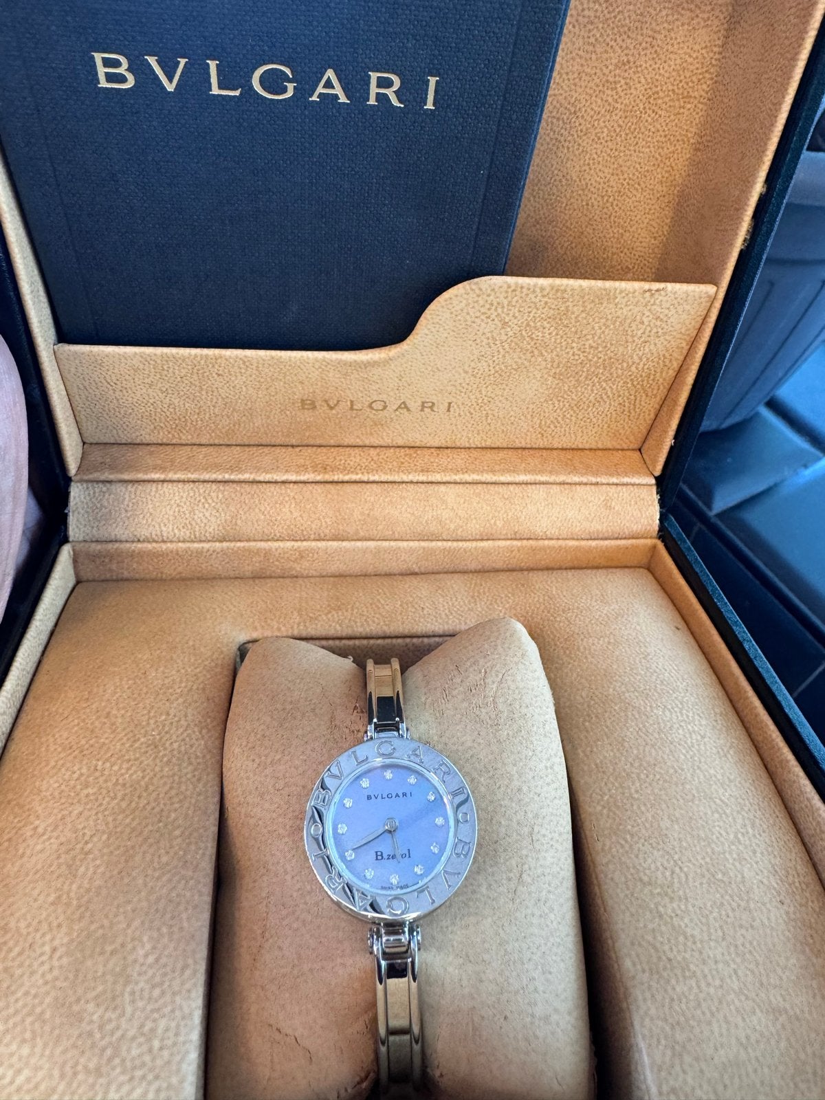 Bvlgari Bzero.1 Dameshorloge met Diamanten en Parelmoer, Sieraden, Tassen en Uiterlijk, Horloges | Dames, Gebruikt, Staal, Polshorloge