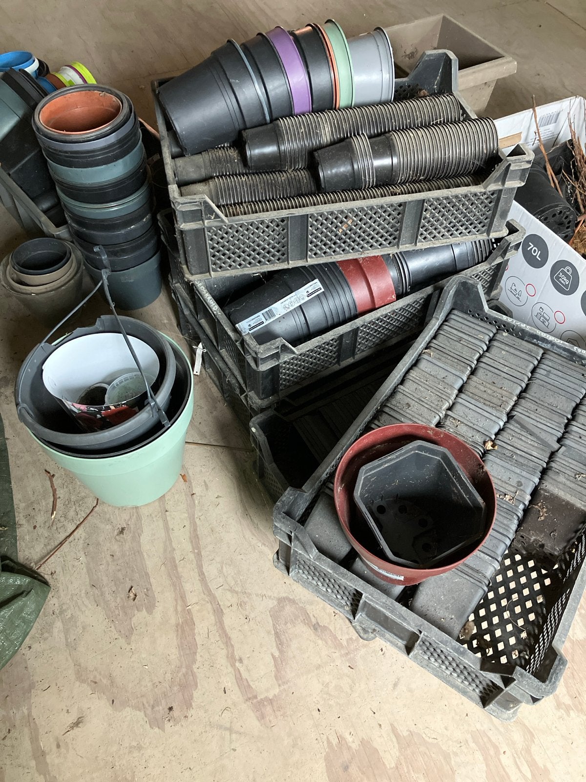 Diverse bloempotten en plantenbakken, Ophalen, Kunststof, Gebruikt, Binnen
