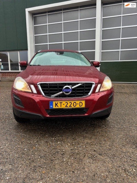 Volvo XC60 2.0 T5 245 PK Momentum Aut / Leer/PDC/STOELVERWAR, Auto's, Euro 5, Zwart, 4 cilinders, Leder