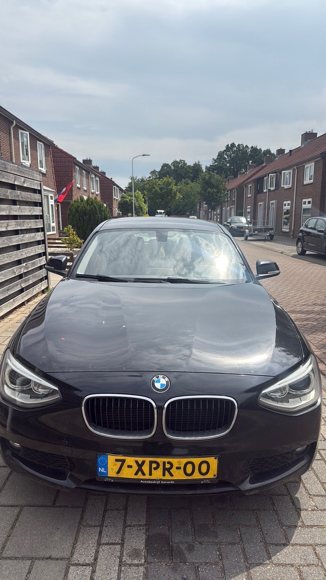 BMW 1-Serie 116i 136PK 5D 2014 Zwart Let op: (Olie-lekkage), Auto's, 1-Serie, 4 cilinders, Zwart, Origineel Nederlands
