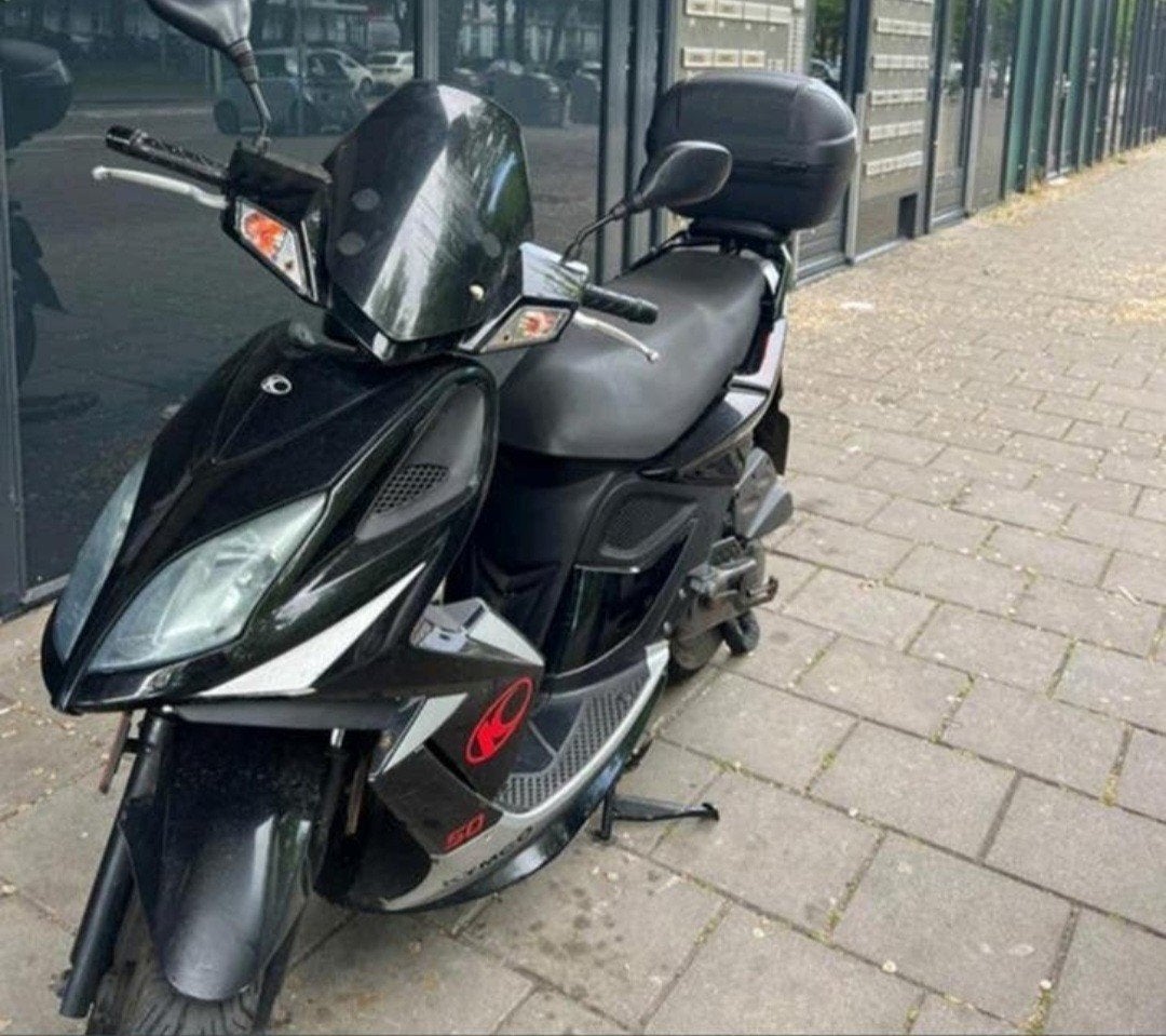 kymco super 8 (MET WOK), Fietsen en Brommers, Ophalen of Verzenden, Benzine, Super 8